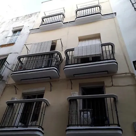 아파트 Cathedral Two Bedroom Unit & Two Balconies 카디스